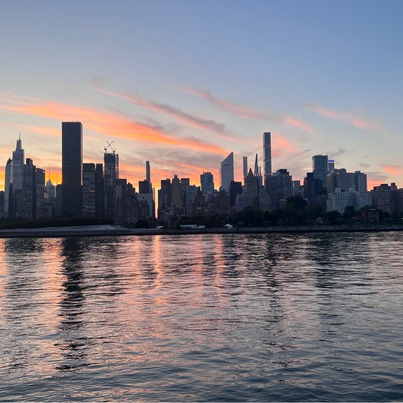 Meet your Posher, Christy - Picture 1 of 1